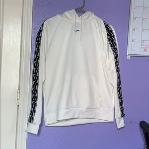 white nike hoodie